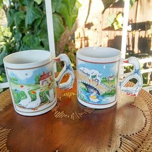 Geese Print With A Goose Handle Mug Set.